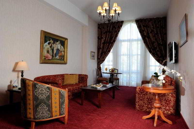 Grand Kadri Hotel - History Marked By Cristal Lebanon Zahlé Exterior foto